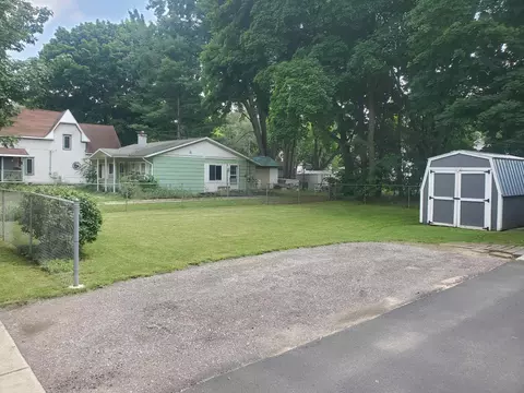 208 3rd, Shepherd, MI 48883 photo 6