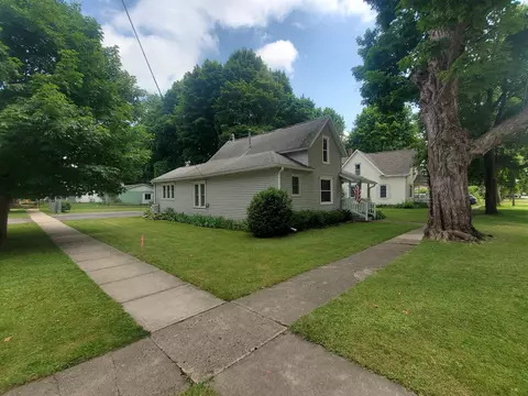208 3rd, Shepherd, MI 48883 photo 4