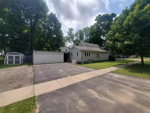 208 3rd, Shepherd, MI 48883 photo 5
