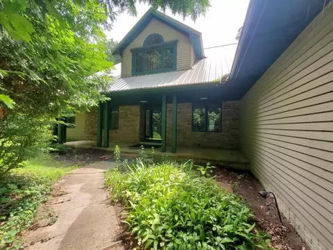 5170 E Vly, Mount Pleasant, MI 48858