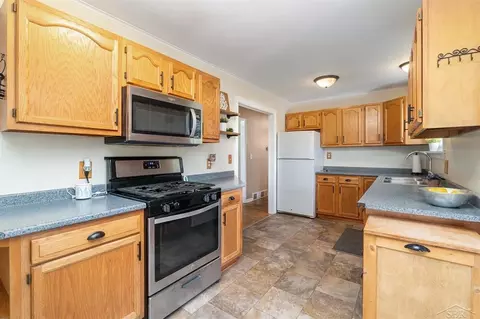 16463 Geddes, Hemlock, MI 48626 photo 8
