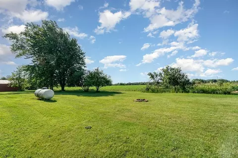 16463 Geddes, Hemlock, MI 48626 photo 5