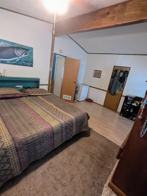 1701 Edson, Harrison, MI 48625 photo 8
