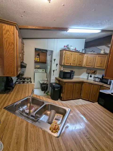1701 Edson, Harrison, MI 48625 photo 9