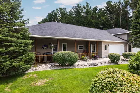 10534 E Cherry Bnd, Traverse City, MI 49684