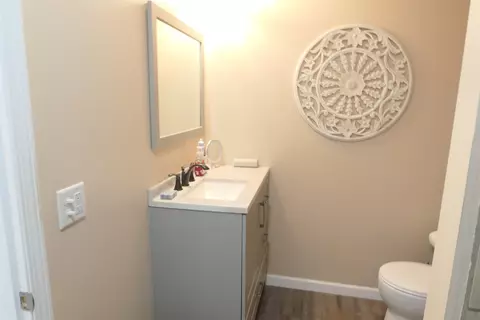 Bath - 426 N Maple, Ithaca, MI 48847 photo 2 of 4