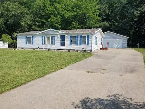 5860 Apple Hl, Lake, MI 48632