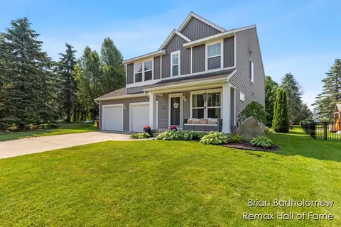 6792 Danboro Ct NE, Rockford, MI 49341