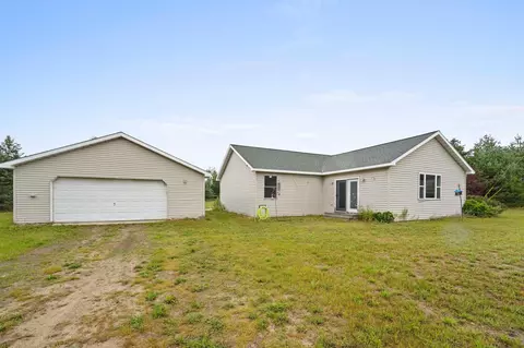17272 Fewins, Interlochen, MI 49643
