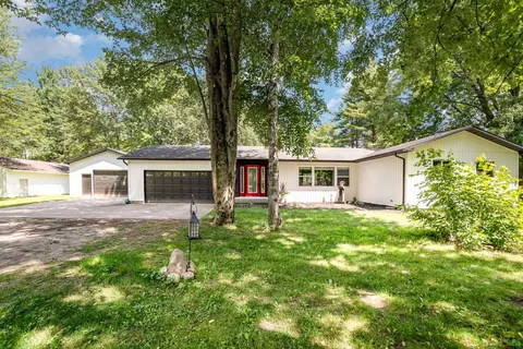 3125 S Genuine, Mount Pleasant, MI 48858