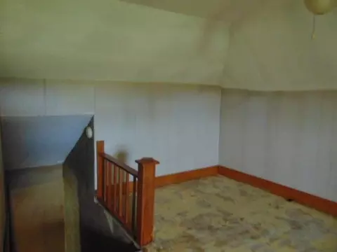 Bedroom - 6505 E Fremont, Shepherd, MI 48883 photo 2 of 2