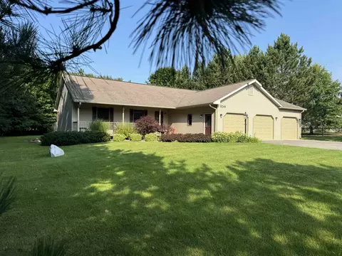 9644 Bobbys, Traverse City, MI 49684