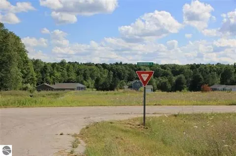 2211 Pebblebrook, Kingsley, MI 49649