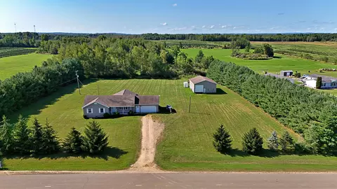 6401 W Kelly, Lake City, MI 49651