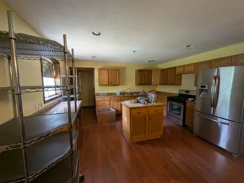 Kitchen - 3347 Deep Riv, Standish, MI 48658 photo 4 of 4