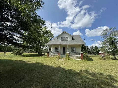 7727 N Gray, Lake City, MI 49651