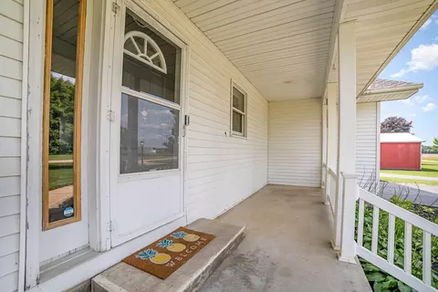 Exterior - 3379 W Pierce, Ithaca, MI 48847 photo 4 of 7