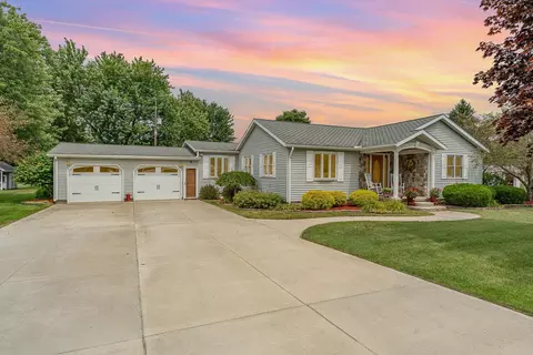 781 E Harrison, Alma, MI 48801