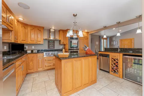 781 E Harrison, Alma, MI 48801 photo 16