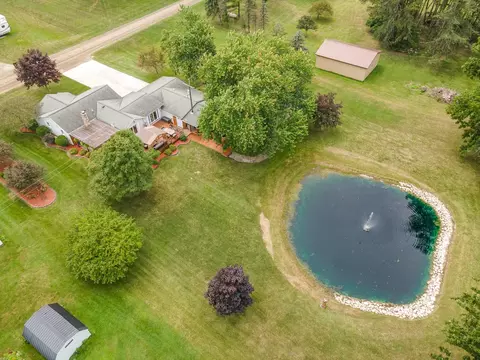 781 E Harrison, Alma, MI 48801 photo 2