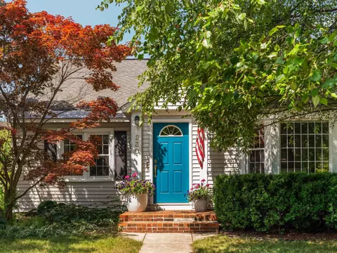 230 S Elmwood, Traverse City, MI 49684
