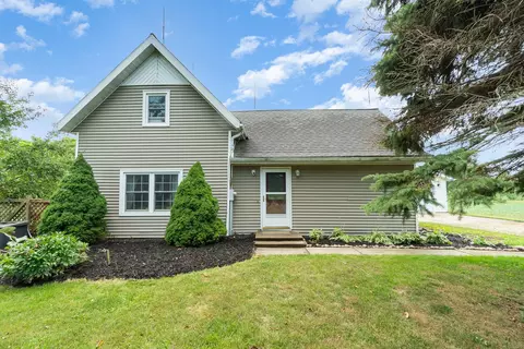 9973 N Pingree, Alma, MI 48801