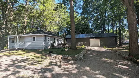957 Ranch, Indian River, MI 49749