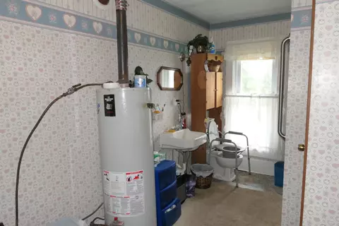Bath - 5675 N Pendell, Elwell, MI 48832 photo 2 of 2