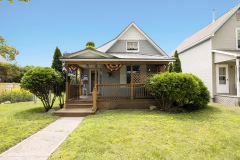 507 W 11th, Traverse City, MI 49684