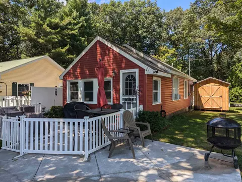 Exterior - 5451 E Michigan, Au Gres, MI 48703 photo 7 of 9