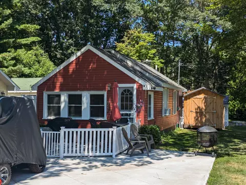 Exterior - 5451 E Michigan, Au Gres, MI 48703 photo 4 of 9