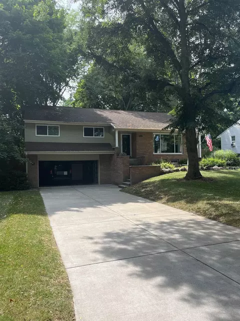 1164 Glen, Mount Pleasant, MI 48858