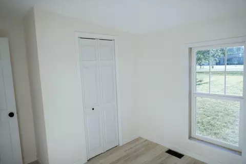 Bedroom - 5706 S Shepherd, Shepherd, MI 48883 photo 3 of 4