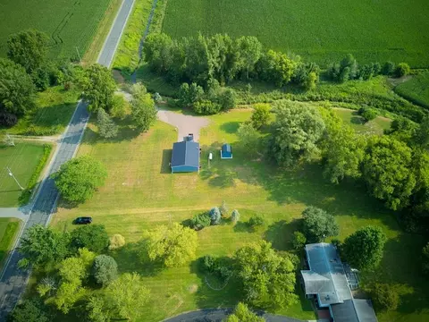 View/Area - 5706 S Shepherd, Shepherd, MI 48883 photo 9 of 11