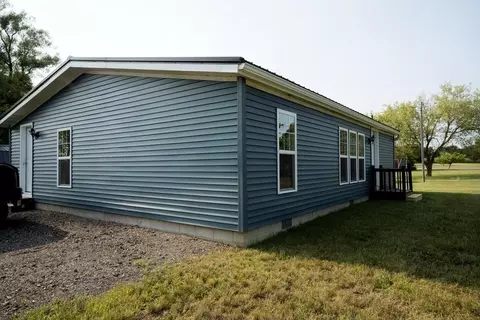 Exterior - 5706 S Shepherd, Shepherd, MI 48883 photo 23 of 28