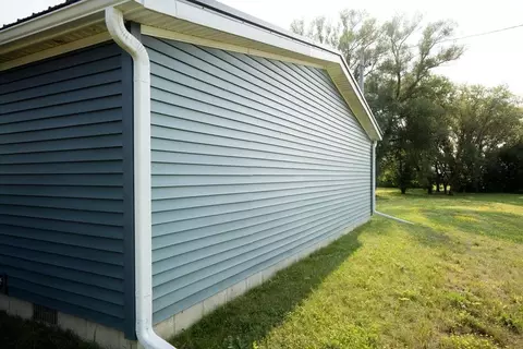 Exterior - 5706 S Shepherd, Shepherd, MI 48883 photo 26 of 28