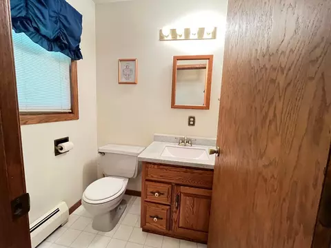 Bath - 1344 E Cassaday, Hope, MI 48628 photo 3 of 5