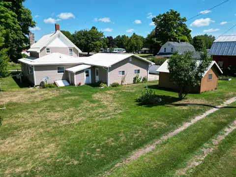 422 E Pne, Blanchard, MI 49310 photo 22