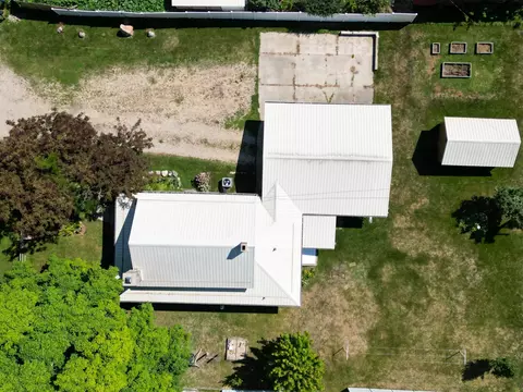 422 E Pne, Blanchard, MI 49310 photo 20