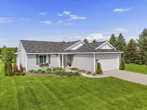 672 Strohm, Traverse City, MI 49696