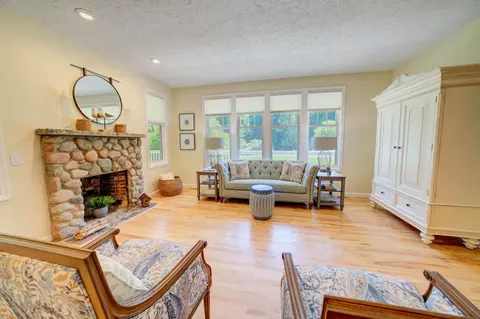 Living - 9601 E Stonehouse, Suttons Bay, MI 49682 photo 3 of 5