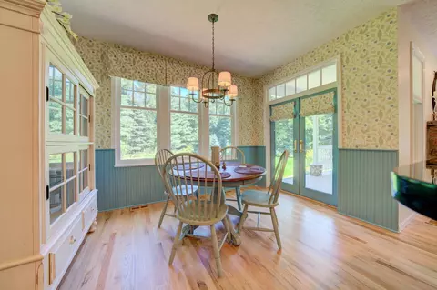 Dining - 9601 E Stonehouse, Suttons Bay, MI 49682 photo 4 of 6