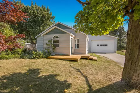 2800 Holiday, Traverse City, MI 49686
