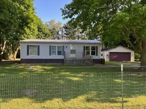 10578 North, Sumner, MI 48889