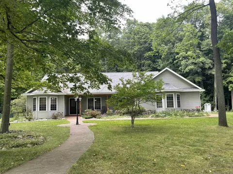3250 Juniper, Farwell, MI 48622