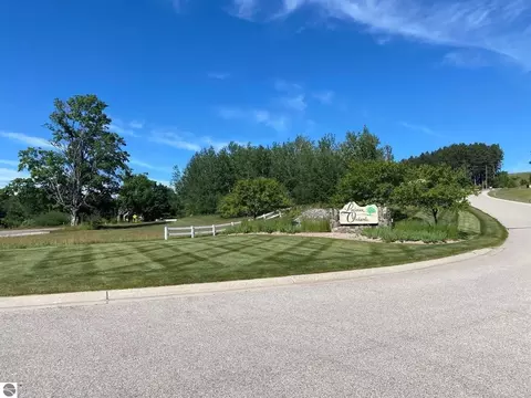 11105 S Mcintosh UNIT 4, Empire, MI 49630