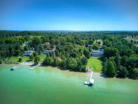lot1 SE Torch Lk, Alden, MI 49612
