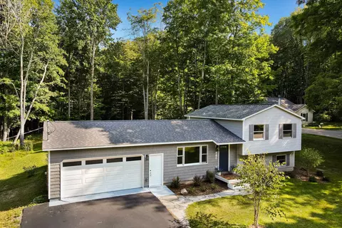 624 N South Long Lk, Traverse City, MI 49685