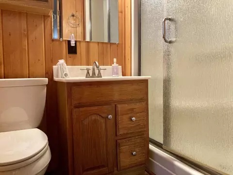 Bath - 8115 S Rustic #LOT : 5, Cedar, MI 49621 photo 1 of 3