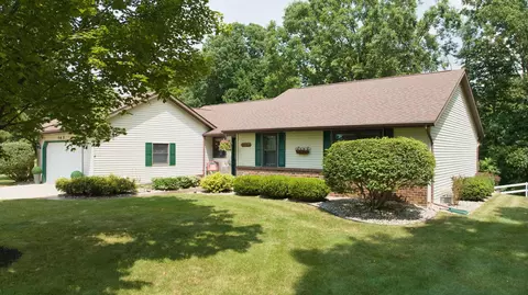 465 Bluegrass, Mount Pleasant, MI 48858